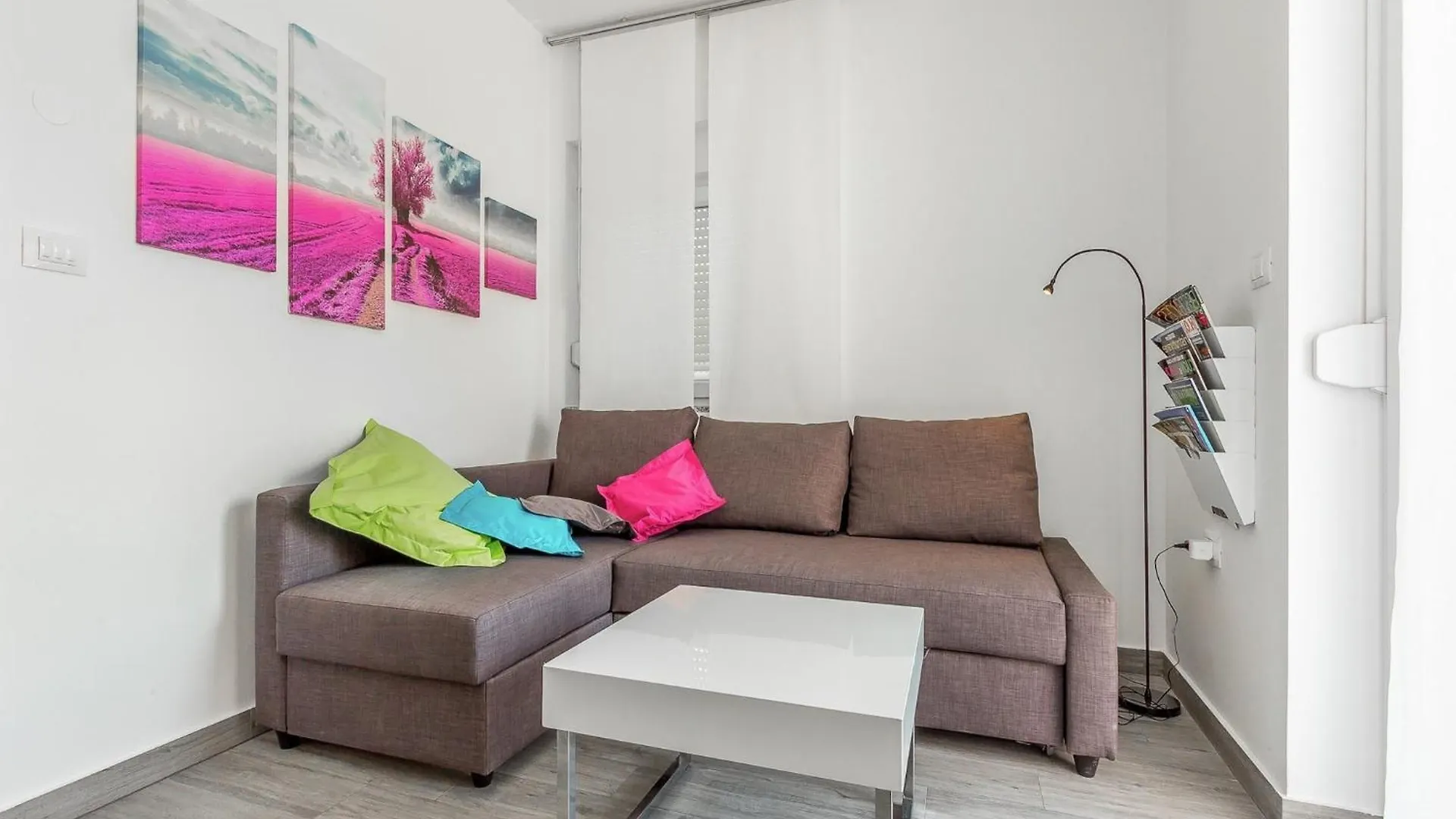 Modern Holiday Home With Pool And Bubble Bath Pula 0*,